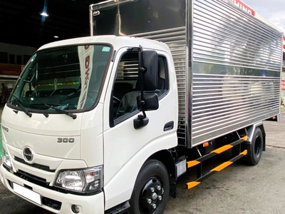 Xe tải Hino 3.490 Tấn - Thùng kín có sẵn, giao ngay, giá thanh lý 1