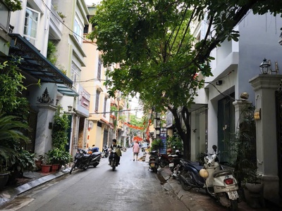 Siêu hiếm, bán nhà phố đào tấn, ô tô vào nhà, 76m , vị trí đẹp, chỉ 25 tỷ 0