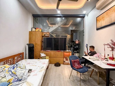 Bán nhà khu phan xích long - sát mt - 40m2 - 4 tầng - 3pn - sổ a4 - h3g - nhỉnh 6 tỷ 0
