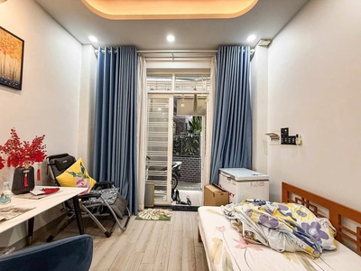 Bán nhà khu phan xích long - sát mt - 40m2 - 4 tầng - 3pn - sổ a4 - h3g - nhỉnh 6 tỷ 1