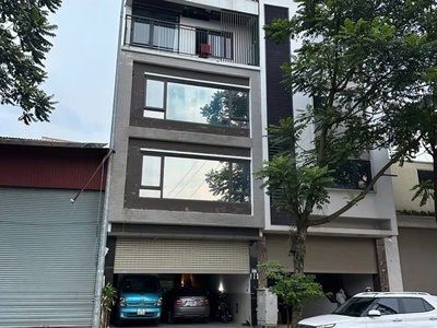 Bán nhà 6 tầng 110m - siêu phẩm hiếm    tại long biên- hà nội. 0
