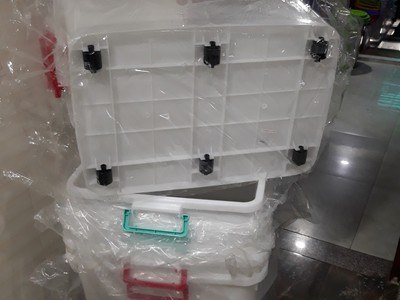Thùng nhựa trắng 90L có bánh xe   Sự lựa chọn thông minh cho doanh nghiệp hiện đại 2