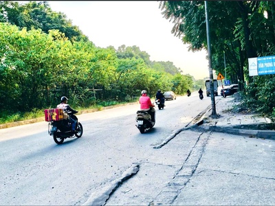 Cho thuê kho xưởng 440m2 ngay Cầu vượt An Khánh, đường Đại Lộ Thăng Long 0