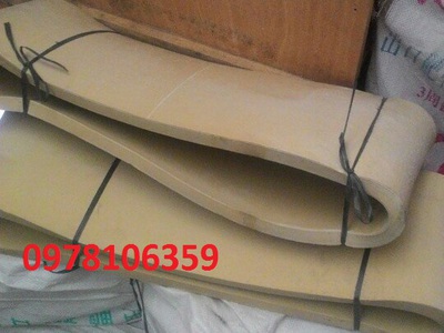 Băng tải máy tách xương cá, băng tải cao su máy ép thịt cá, băng tải 30cm 1