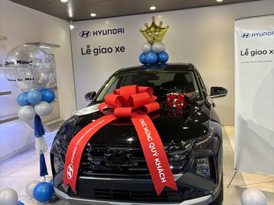 BÁN HYUNDAI TUCSON 2.0 xăng đặc biệt màu đen 2025 0