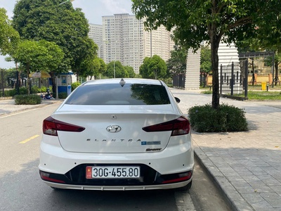 Chính chủ bán xe Elantra sx 2020 AT bản Sport 2