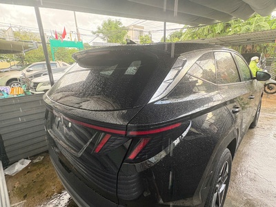 BÁN HYUNDAI TUCSON 2.0 xăng đặc biệt màu đen 2025 3