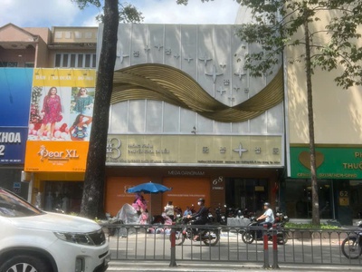 Cho Thuê Nhà Mặt Tiền Đường 3/2   Quận 10  Đối Diện VINCOM 2