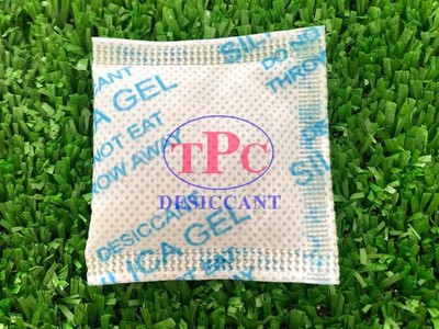 Gói hút ẩm Silicagel   Giải pháp bảo quản quần áo hiệu quả trong mùa ẩm 1