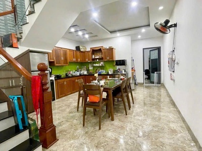  Nhà 2 tầng đẹp Full nội thất mặt tiền Phạm Xuân Ẩn - Hòa Xuân Đà Nẵng 1