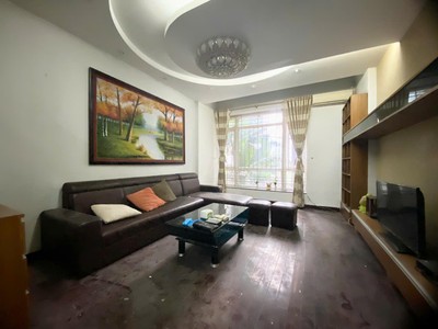 Bán gấp nhà đẹp - vị trí đắc địa tại ngõ 102 khuất duy tiến, phường nhân chính  cũ  nay là phường 3