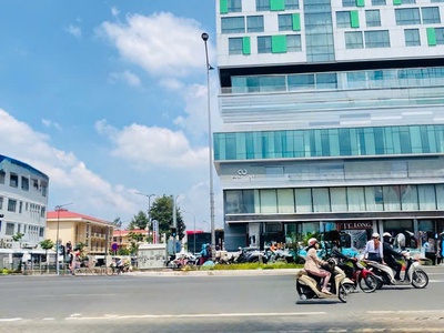 Hxh cộng hoà   vị trí kim cương p4 tân bình   4 tầng   64m2   view công viên   15.79 0