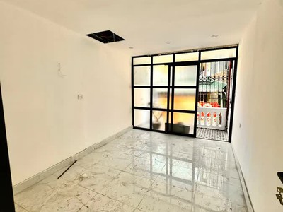 Bán nhà ngõ thịnh hào 1 20/23m2. 4 tầng. mặt tiền 3.2m. giá 6.86 tỷ đống đa hà nội 2