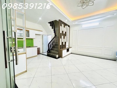 ô tô qua cổng- cạnh hồ đền lừ- 35m2-5t- giá chào 7.75tỷ  tl mạnh -  1