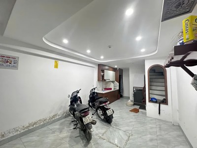 Bán nhà trường chinh 30m2. 6 tầng. mặt tiền 3.8m. giá 9 tỷ đống đa hà nội 2