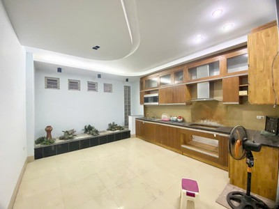Bán gấp nhà đẹp - vị trí đắc địa tại ngõ 102 khuất duy tiến, phường nhân chính  cũ  nay là phường 2