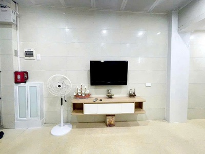 Bán căn hộ tập thể tầng 1 sđcc bùi ngọc dương 40m2 full đồ 2.86 tỷ 3
