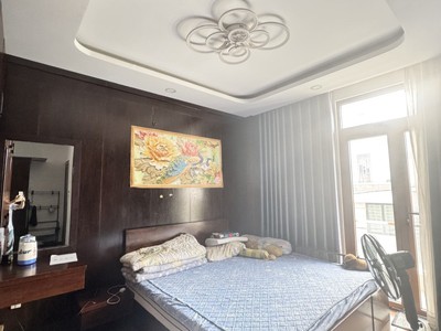 Bán nhà  đường số 15, hiệp bình phước, thủ đức. dt 62m2, 5 tầng, 5pn, sổ hồng. giá 8.5 tỷ. 4