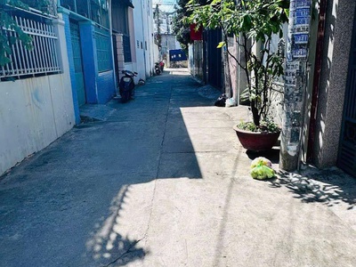 Bán nhà hẻm đặng tất   gần biển, 217m    giá chỉ 12 tỷ  thương lượng     vị trí: hẻm đường đặng 2