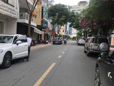 Bán đất mặt tiền đường hàn thuyên - nha trang  xương huân  - diện tích 85.1m2 full odt - ngang 2