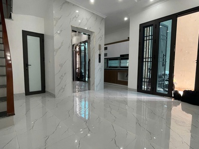 Nhà liên mạc - thang máy - oto - kinh doanh - 32m2 x 5t giá chỉ 5.7 tỷ nhanh thì còn 1