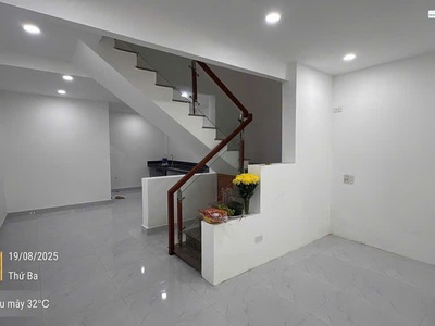 Nhà xinh q.12, an phú đông, hẻm ql1a, 60m2, 2 tầng, 3pn, sổ hồng trao tay, giá chỉ 3.8 tỷ - gọi 0