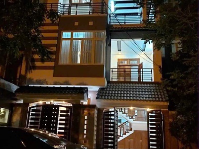 Cần bán nhà mặt tiền nguyễn sơn   vị trí trung tâm hải châu   đường 7,5m   vỉa hè rộng   diện tích 2