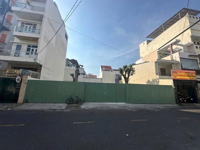 Bán lô đất siêu vip đường mạc đinh chi, tân tiến, tp nha trang  diện tích:  311,9m2 giá bán : 42 1