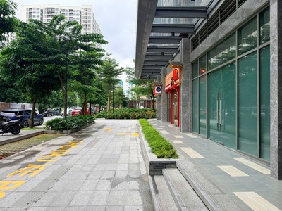 Cho thuê shop chân đế mặt sảnh toà h3 - masterise vinhomes ocean park 1 0