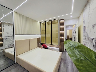 Cầu giấy 43m-11,5 tỷ nhà đẹp gần phố,lô góc,dân xây,ngõ ba gác,nở hậu 1