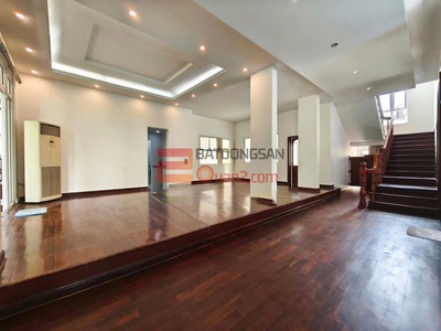 Cho thuê biệt thự sân vườn, hồ bơi tại Thảo Điền  Phù hợp kinh doanh đa ngành nghề 2