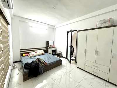 Hoa hậu phố minh khai  5 tầng full nội thất  30m ra oto 7.5tỷ 2