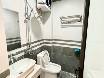 Căn hộ 2 ngủ full nội thất   Lạc Long Quân, Tây Hồ   nhà mới cực đẹp chỉ 8tr5 0