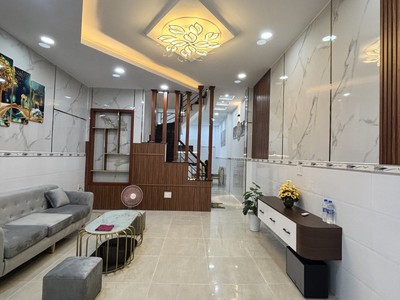 Nhanh mới kịp nhỉnh 4 đồng 65m   4.2x16   3tầng btct 4pn full nội thất 0