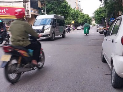 Siêu hót 21 tỷ - 59m, bán nhà mặt phố ngọc lâm,long biên-kinh doanh ngày đêm, dòng tiền 0