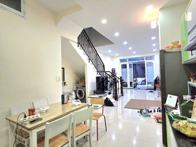 Nhà đẹp gần gigamall thủ đức   63m    2 tầng mới   hẻm thông   chỉ 6.3 tỷ - khu vip bên sông hiệp 1