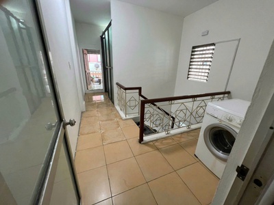 Cho thuê nhà nguyên căn ngõ 580 trường chinh, 45m2 x 3 tầng 3pn, 2 wc, 12 triệu 1