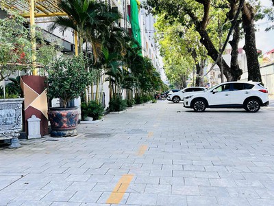 Liền kề lô góc bình minh garden, cách cầu đông trù 100m, vỉa hè đá bóng, vừa ở vừa kinh doanh 2