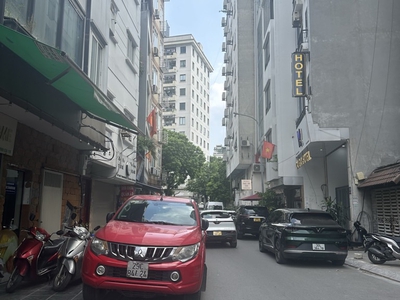 Siêu đỉnh nhà giành cho người có tầm vừa ở và kinh doanh mọi loại hình. ô tô kinh doanh - ngõ thông. 0