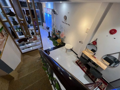 Bán nhà 3 tầng 2 mặt tiền đường mê linh   trung tâm tp nha trang   đang cho thuê spa 18tr/tháng 1