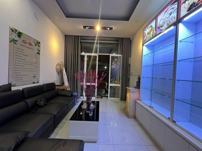 Bán nhà 3 tầng 2 mặt tiền đường mê linh   trung tâm tp nha trang   đang cho thuê spa 18tr/tháng 3