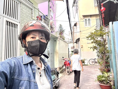 Nhà băn quận 4 đường hoàng diệu- thông ra khánh hội- bến văn đồn đến trường đại học nguyễn tất 3