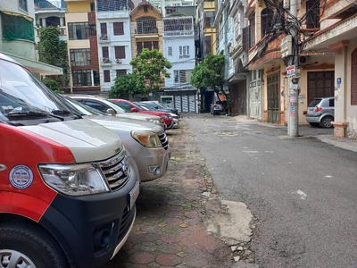 Bán nhà cấp 4 nguyễn xiển, phân lô oto tránh, gần phố, ngõ thông, mặt tiền 4m, chỉ 9.x tỷ 1