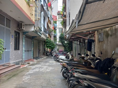 Bán nhà cấp 4 nguyễn xiển, phân lô oto tránh, gần phố, ngõ thông, mặt tiền 4m, chỉ 9.x tỷ 3