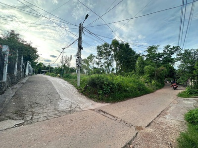 Bán 2 lô đất kiệt 82 quảng tế, thuỷ xuân, huế ngay ngã 4 đường thu bồn gần kqh bầu vá. giá bán: 3