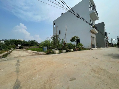 Bán 52m đất thôn ấp tre, tổ 9, quang minh. mặt tiền rộng 6m, full thổ cư. gần kcn quang minh 1