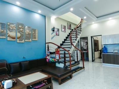 Bán nhà 2 tầng trung tâm phường hà lầm, tp hạ long   ô tô đỗ cửa, giá chỉ hơn 2 tỷ 1