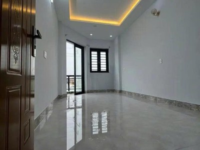 Bán nhà - bình tân - lô góc - hxt - dt 60m2  4 x 15m  - 4 tầng - nhỉnh 5 tỷ 3