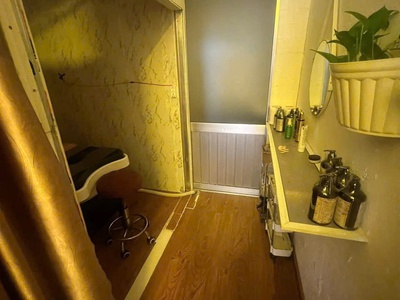 Mình cần sang nhượng tiệm massage khỏe   gội đầu - trung mỹ tây, q12 3