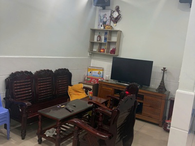 Bán nhà hiệp bình phước   gần chợ đầu mối   2 tầng, 2 phòng ngủ   giá 1,35 tỷ 0